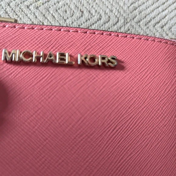 Michael Kors Pink Card Case Key Ring Wallet - Picture 2 of 6